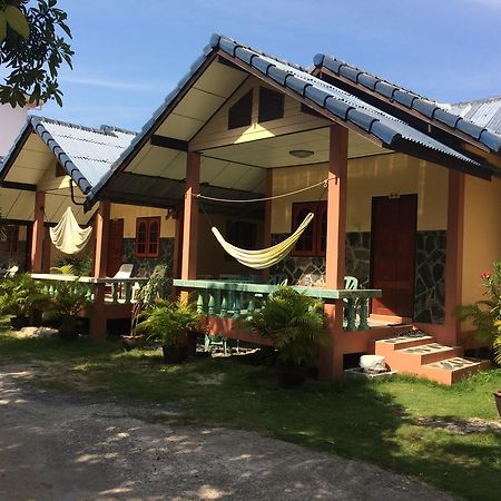 Suksabai Resort Haad Rin Esterno foto