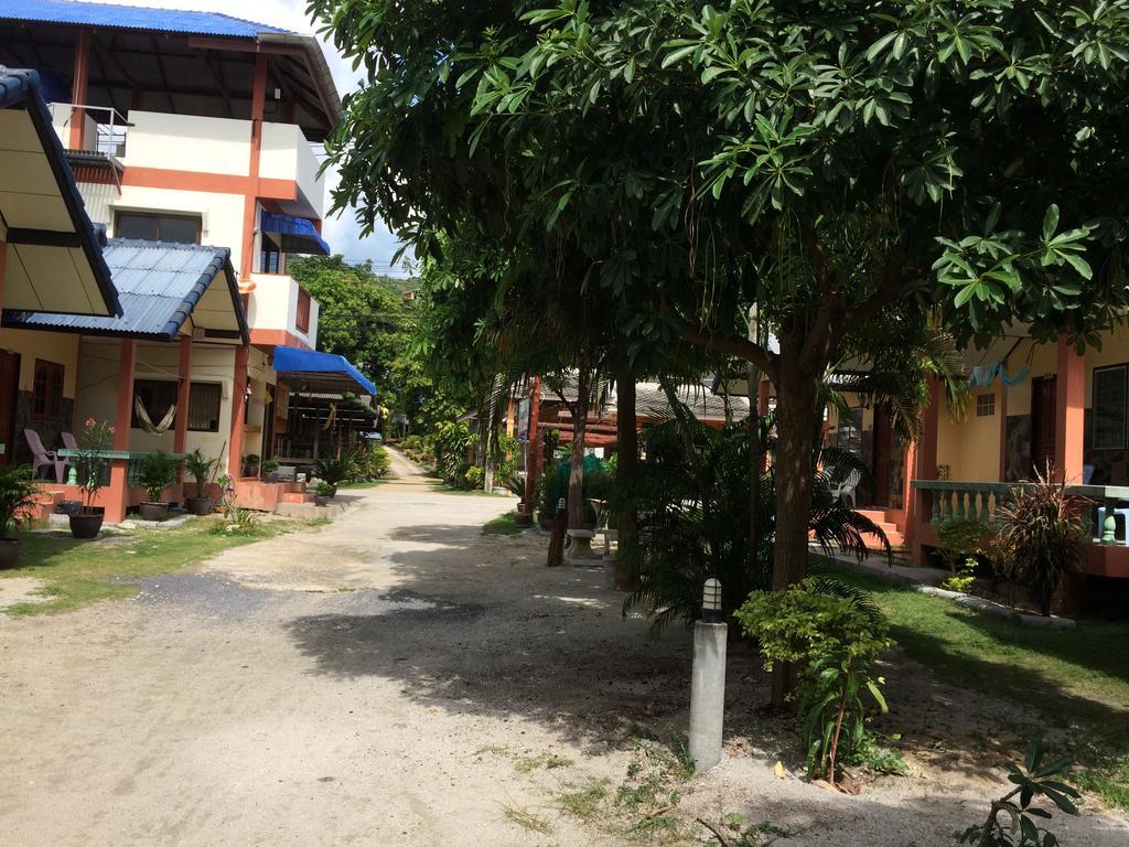 Suksabai Resort Haad Rin Esterno foto