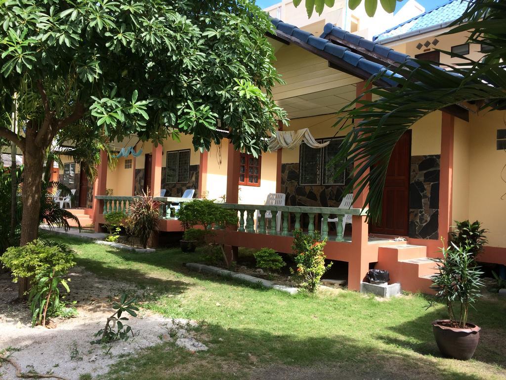 Suksabai Resort Haad Rin Esterno foto