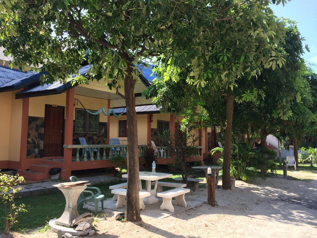Suksabai Resort Haad Rin Esterno foto