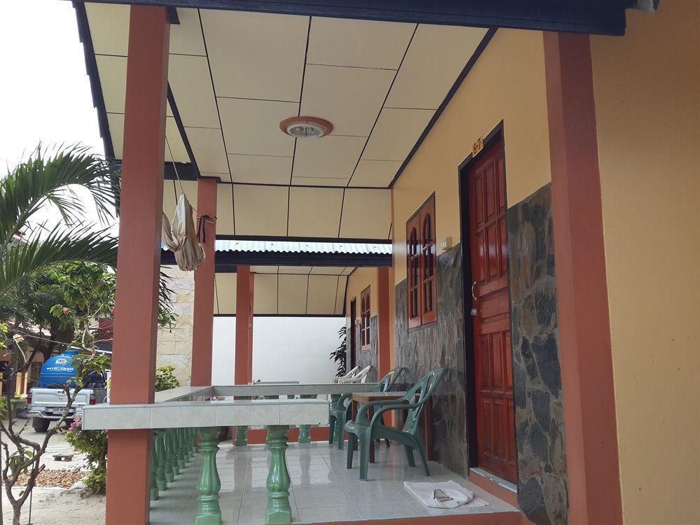 Suksabai Resort Haad Rin Esterno foto