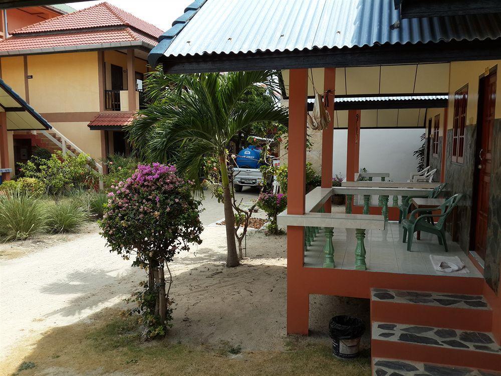 Suksabai Resort Haad Rin Esterno foto