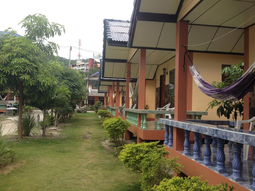 Suksabai Resort Haad Rin Esterno foto
